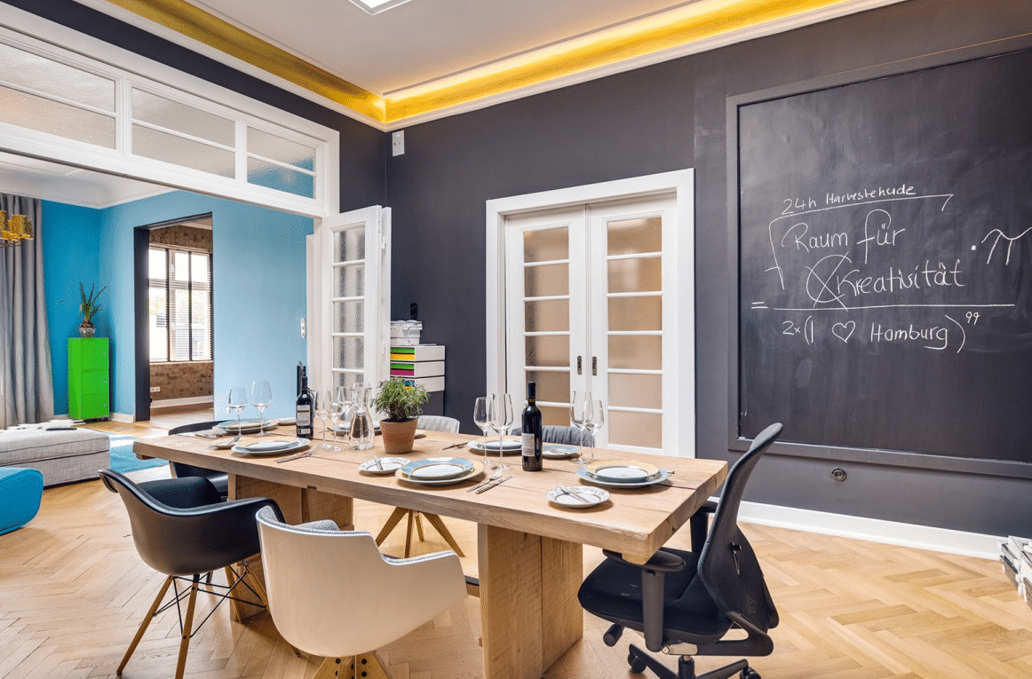 LEMONBE-Un departamento que evoca coloridos viajes por el mundo-08